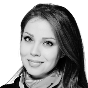 Ella B&W